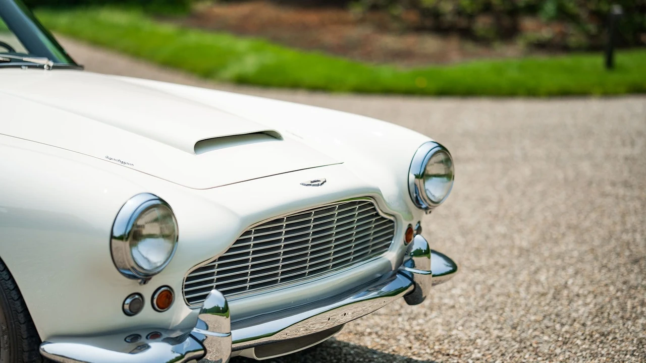 1961 Aston Martin DB4 - Image 26 of 31