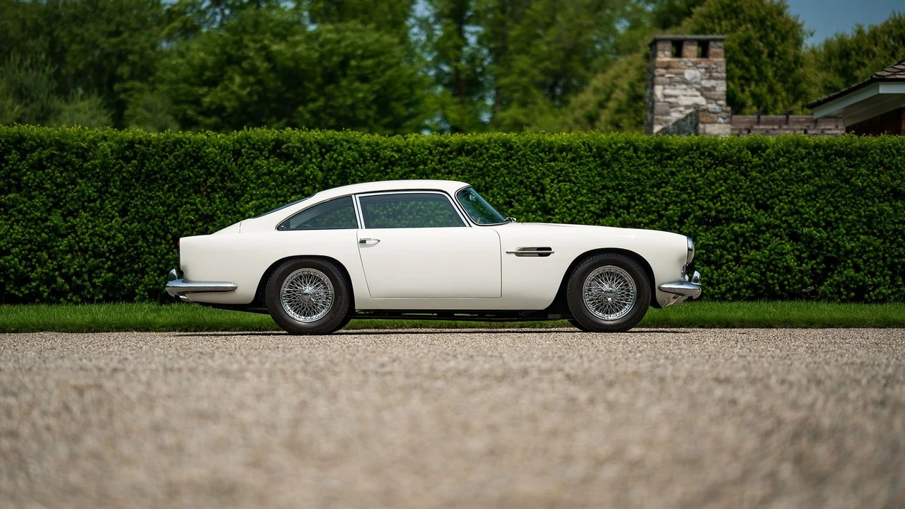1961 Aston Martin DB4 - Image 3 of 31