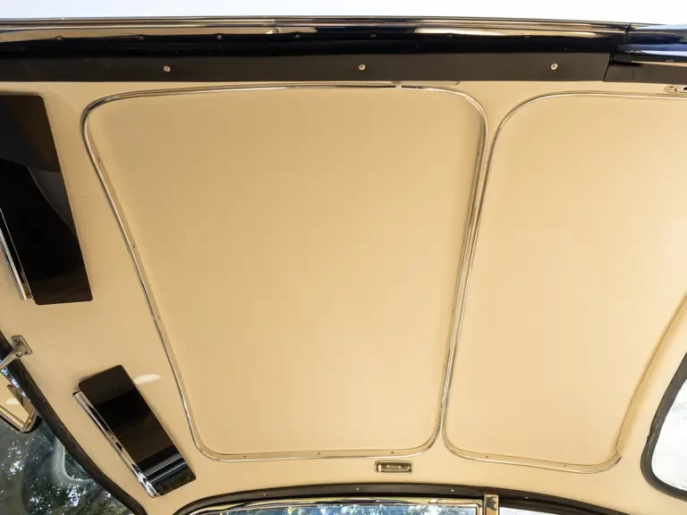 1961 Aston Martin DB4 - Image 19 of 31