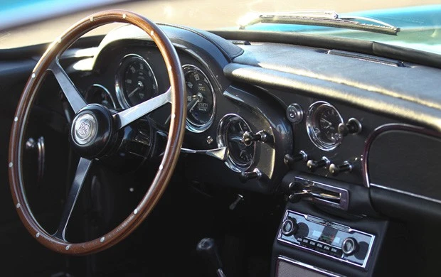 1961 Aston Martin DB4 - Image 5 of 11
