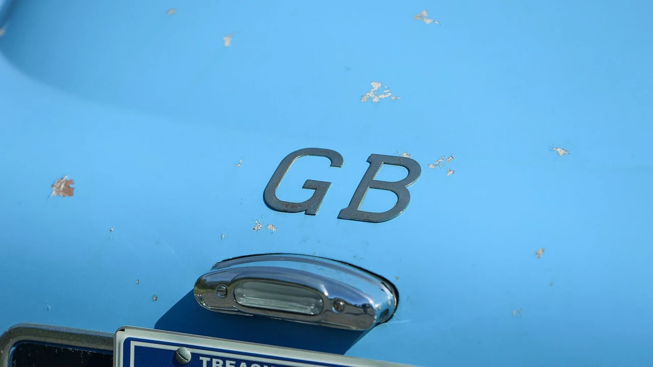 1961 Aston Martin DB4 - Image 29 of 31