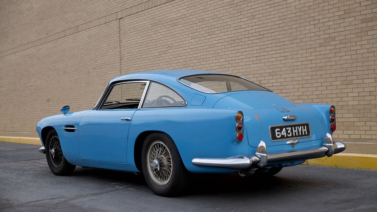 1961 Aston Martin DB4 - Image 3 of 31