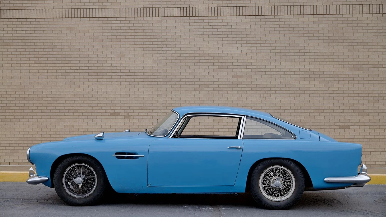 1961 Aston Martin DB4 - Image 5 of 31