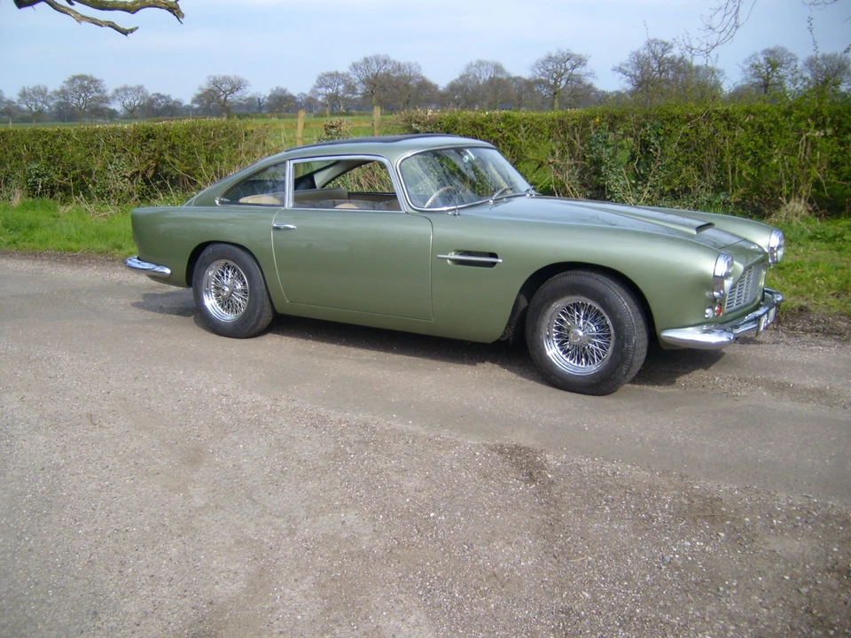 1961 Aston Martin DB4 - Image 3 of 8