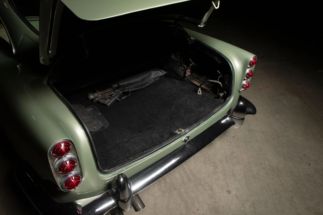 1961 Aston Martin DB4 - Image 27 of 31