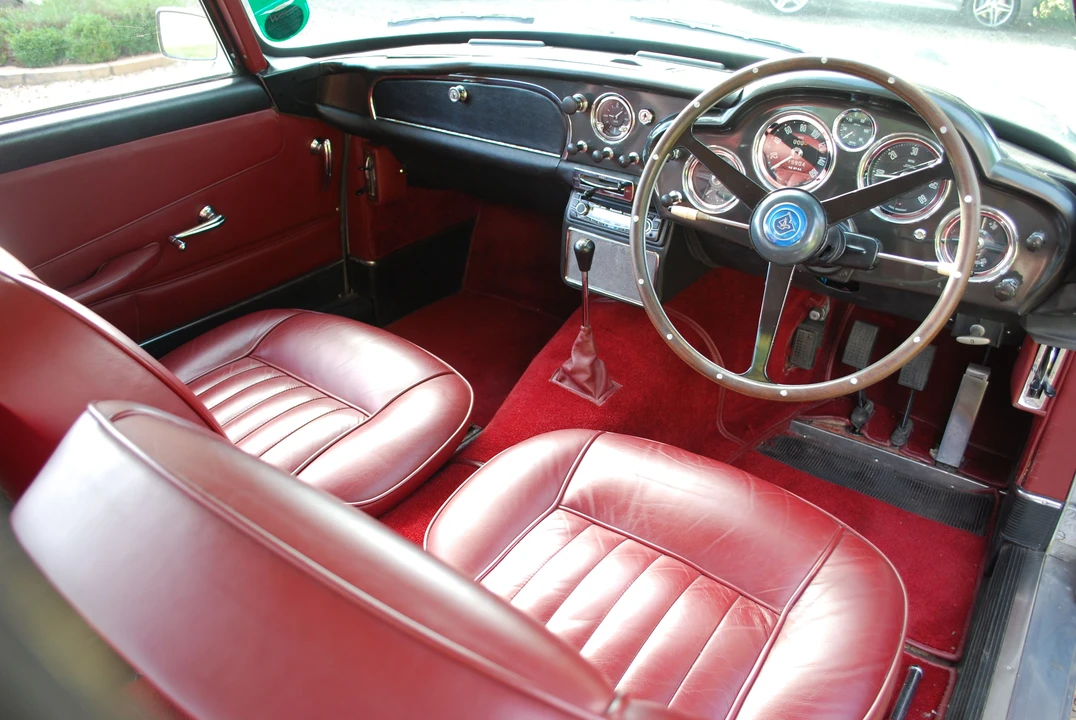1961 Aston Martin DB4 - Image 5 of 6