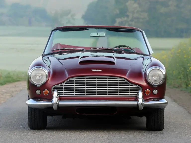 1961 Aston Martin DB4 Convertible - Image 10 of 15