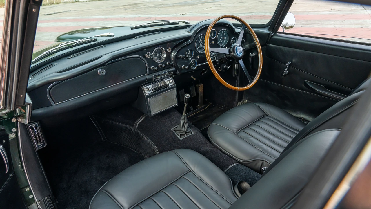 1961 Aston Martin DB4 GT - Image 24 of 30