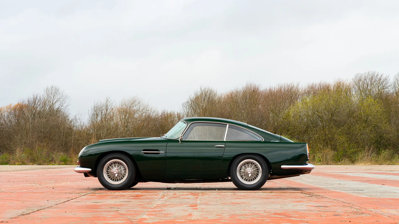 1961 Aston Martin DB4 GT - Image 22 of 30