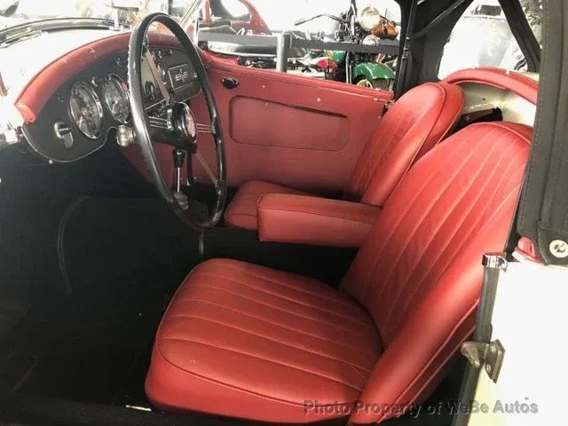 1961 Aston Martin DB4 - Image 2 of 4