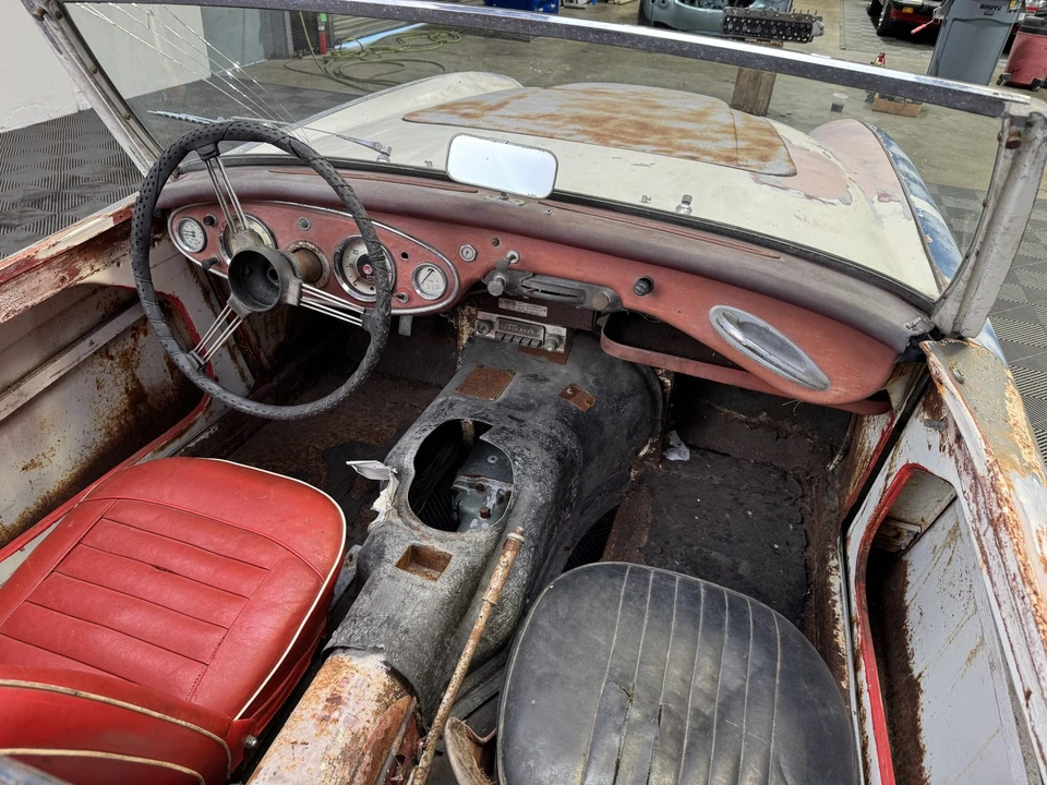1961 Austin-Healey 3000 Mark I - Image 25 of 31