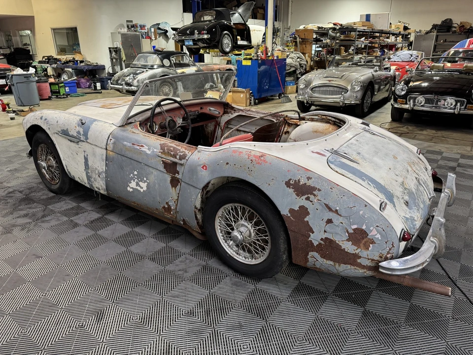 1961 Austin-Healey 3000 Mark I - Image 16 of 31