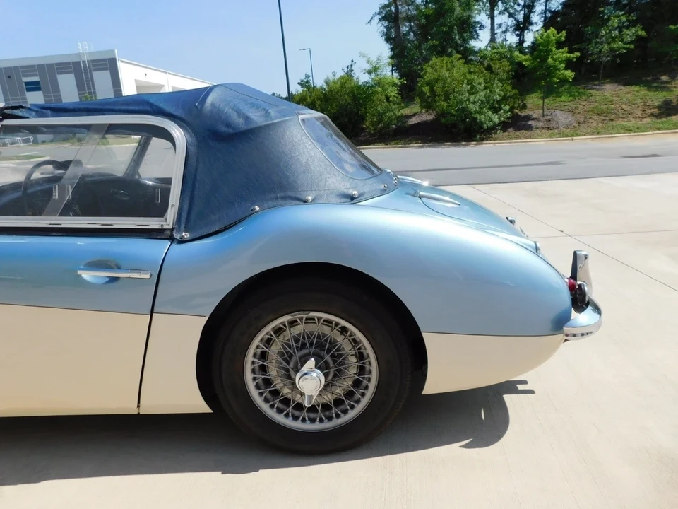 1961 Austin-Healey 3000 - Image 9 of 12