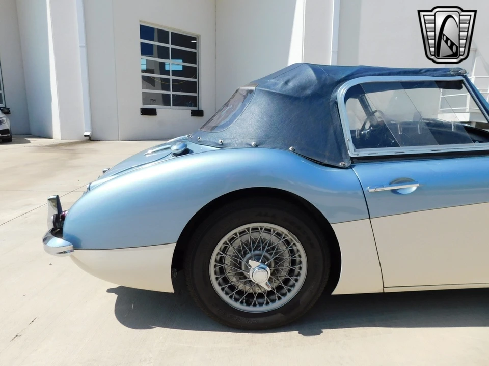 1961 Austin-Healey 3000 - Image 13 of 21