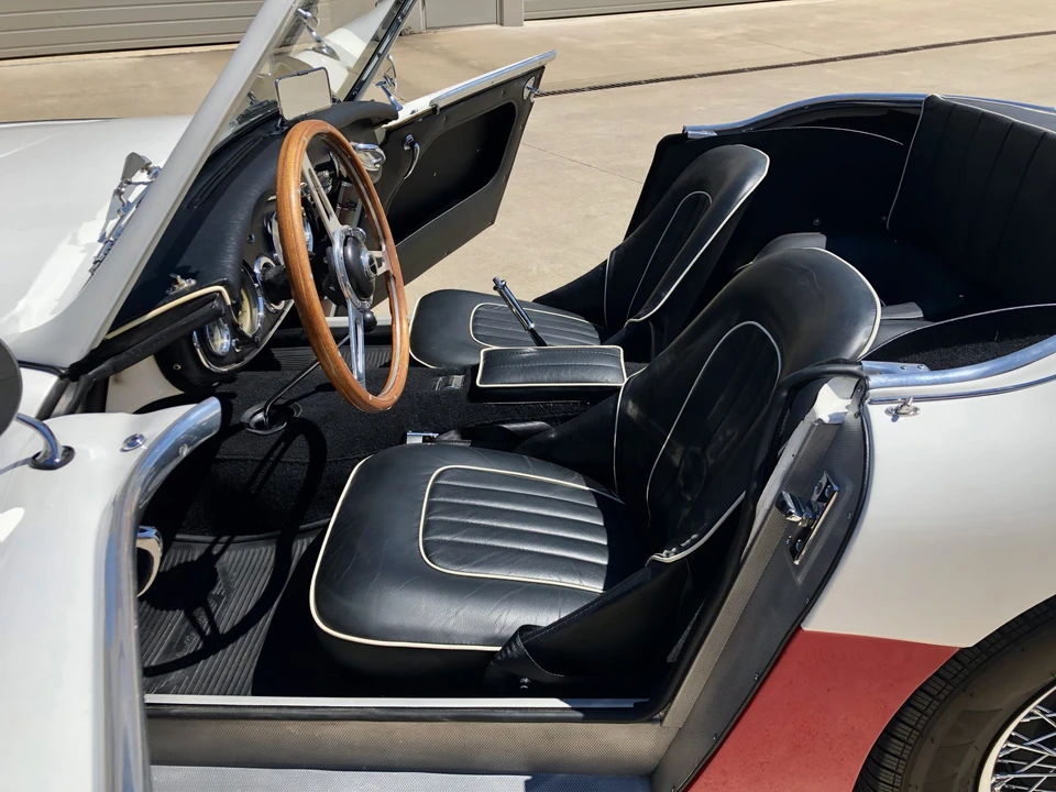 1961 Austin-Healey 3000 Mark I - Image 25 of 31