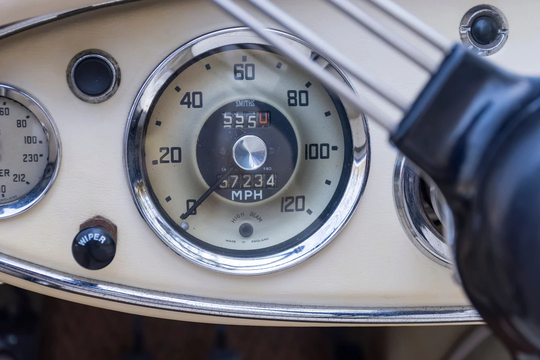 1961 Austin-Healey 3000 Mark I - Image 25 of 31