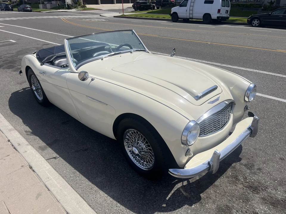 1961 Austin-Healey 3000 Mark I - Image 13 of 31