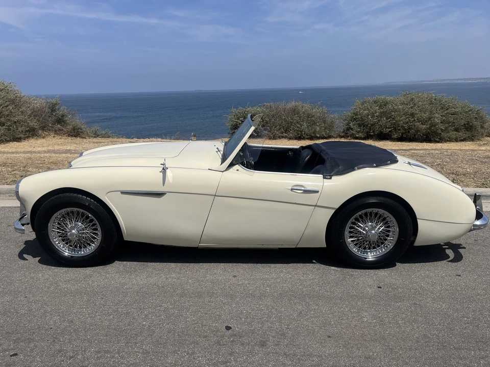 1961 Austin-Healey 3000 Mark I - Image 30 of 31