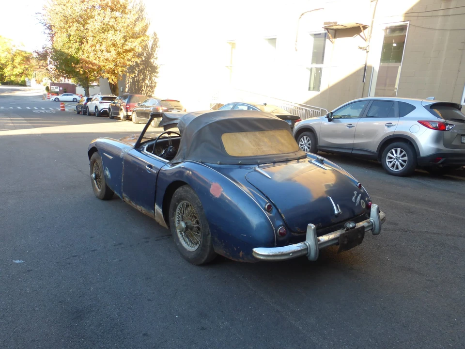 1961 Austin-Healey 3000 Mark I - Image 31 of 31