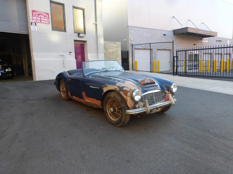 1961 Austin-Healey 3000 Mark I - Image 2 of 31