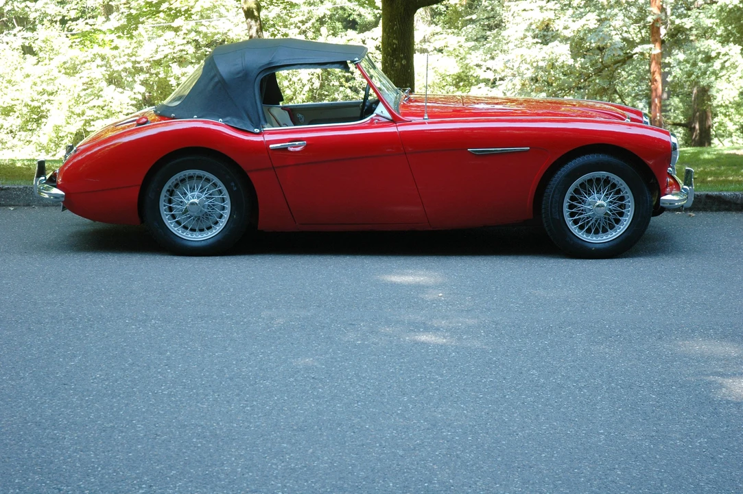 1961 Austin-Healey 3000 Mark II - Image 2 of 7
