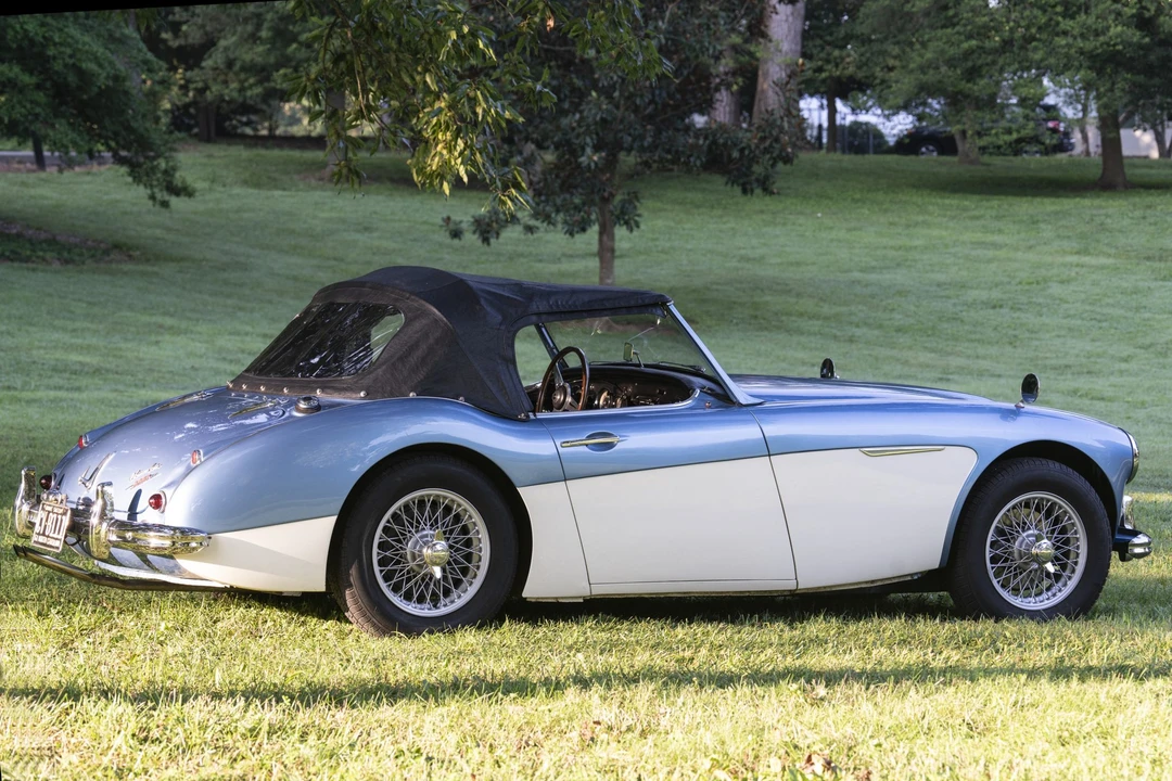 1961 Austin-Healey 3000 Mark II - Image 28 of 31