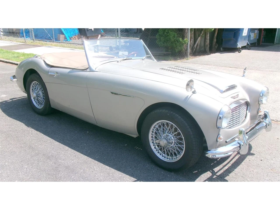 1961 Austin-Healey 3000 Mark II - Image 2 of 14