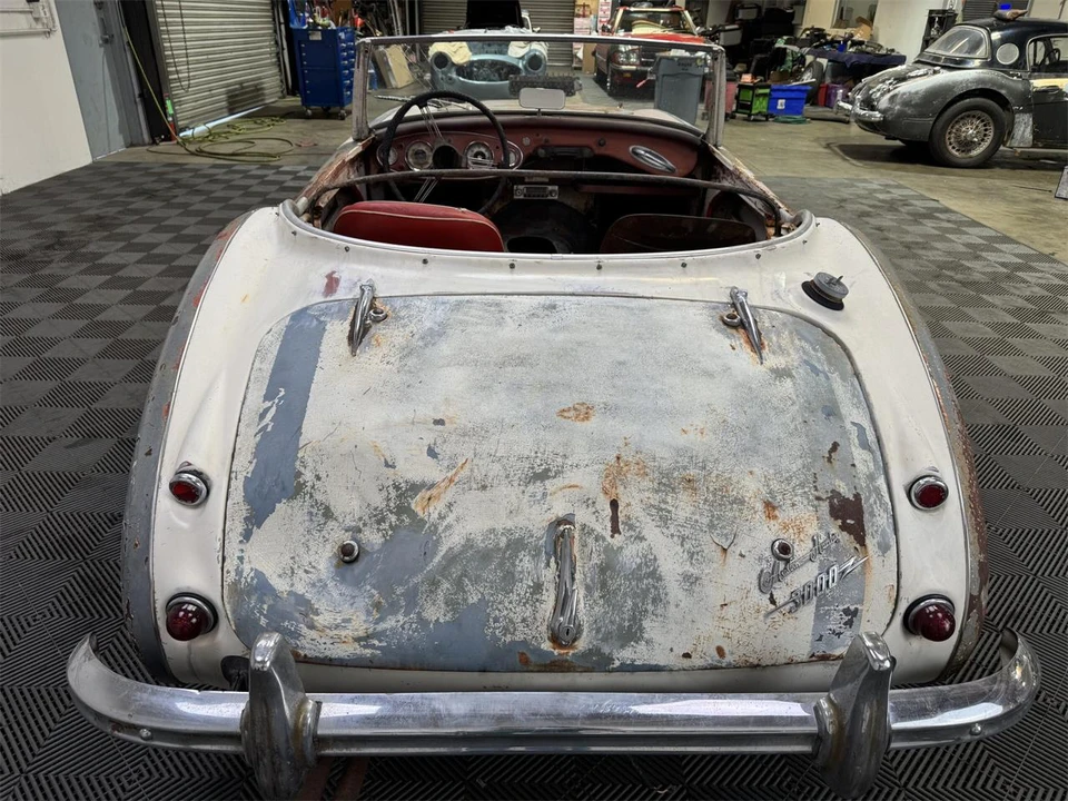 1961 Austin-Healey 3000 Mark I - Image 13 of 31