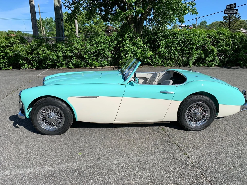 1961 Austin-Healey 3000 Mark I - Image 6 of 31