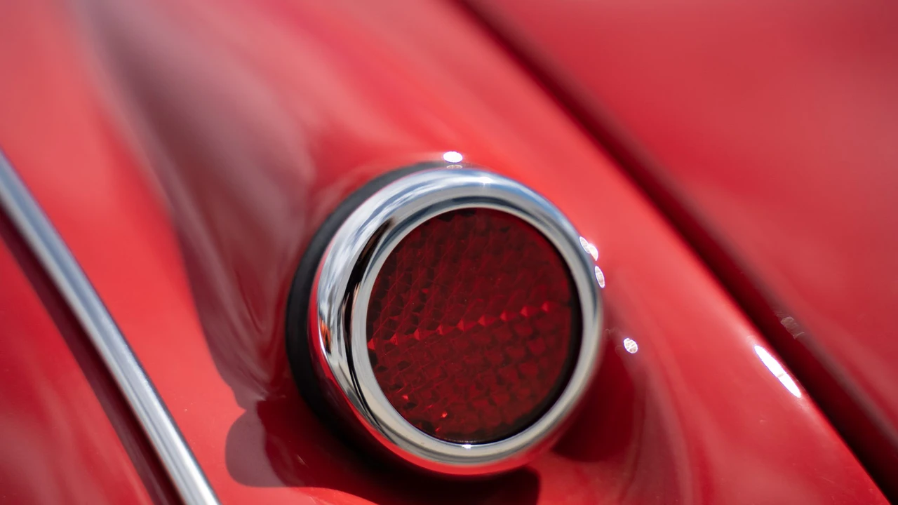 1961 Austin-Healey 3000 Mark I - Image 30 of 31