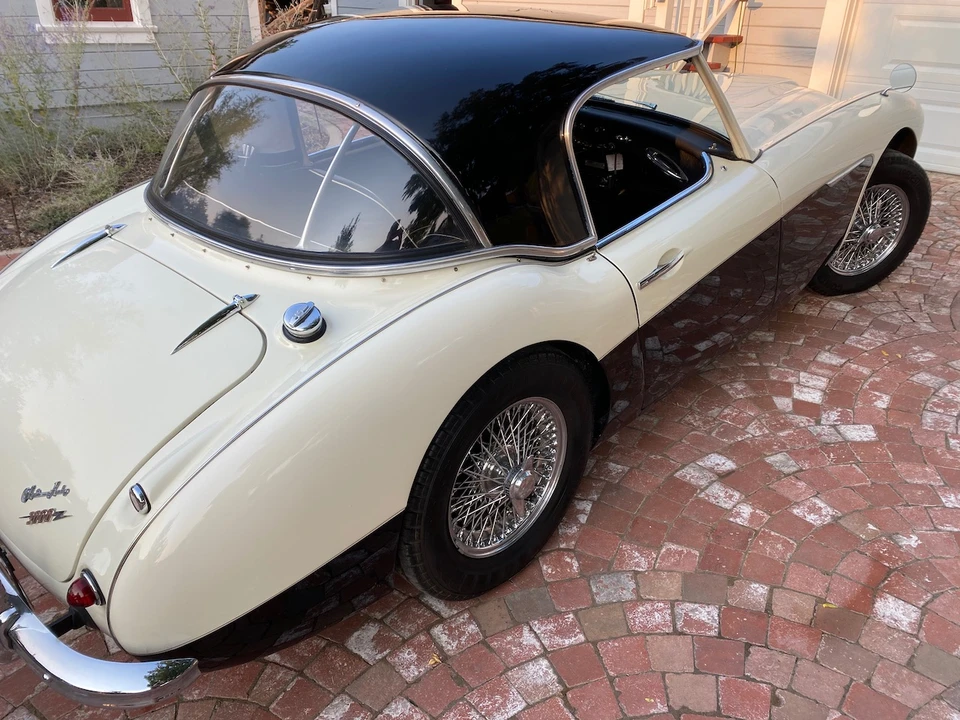 1961 Austin-Healey 3000 Mark II - Image 9 of 31