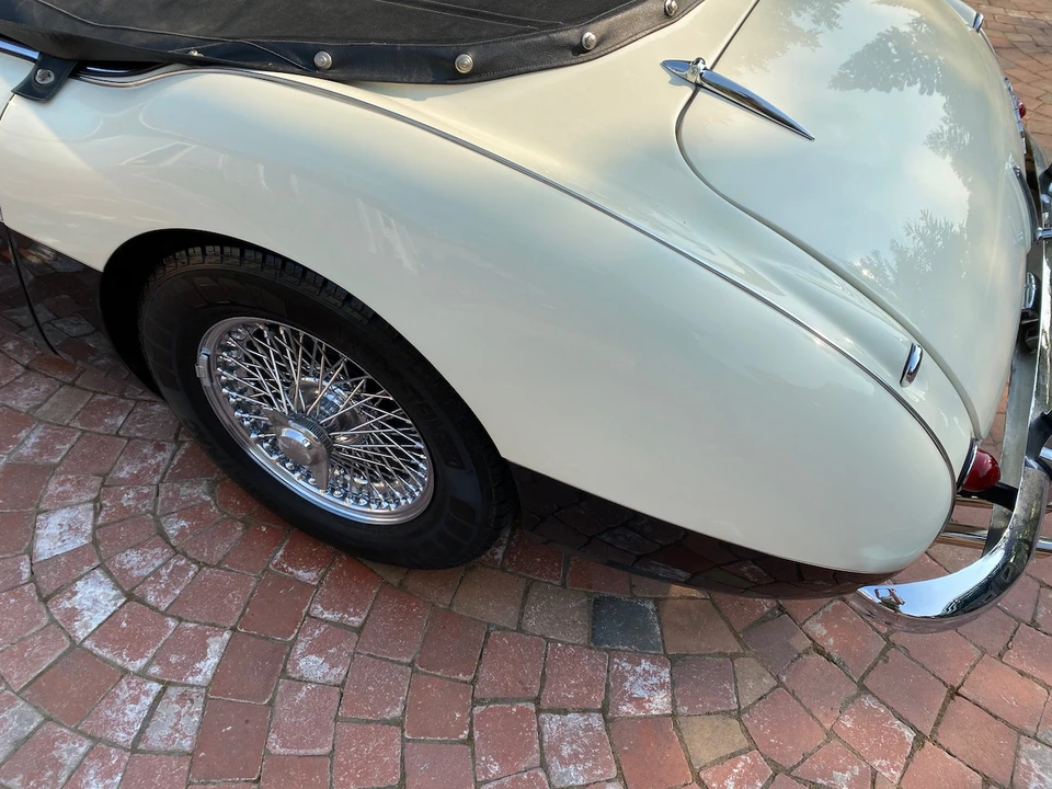 1961 Austin-Healey 3000 Mark II - Image 20 of 31