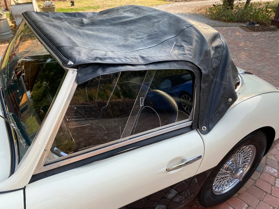 1961 Austin-Healey 3000 Mark II - Image 16 of 31