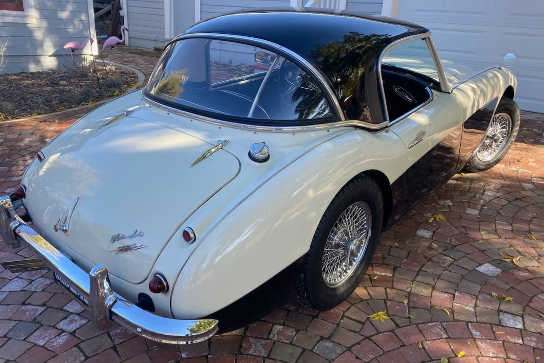 1961 Austin-Healey 3000 Mark II - Image 8 of 31