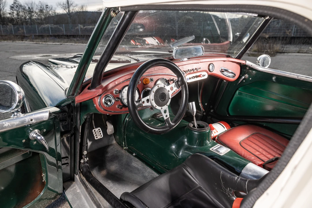 1961 Austin-Healey 3000 Mark II - Image 14 of 31