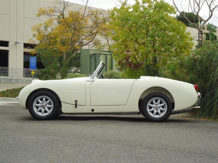 1961 Austin-Healey Sprite Mark I - Image 2 of 9