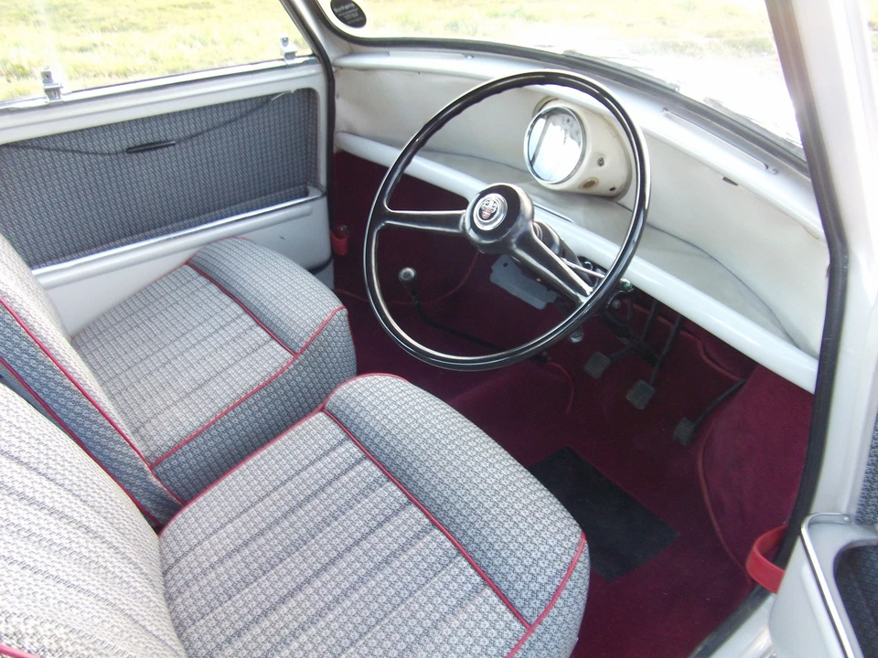 1961 Austin Mini - Image 2 of 3