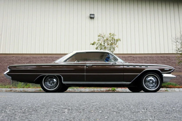 1961 Buick Electra - Image 6 of 6