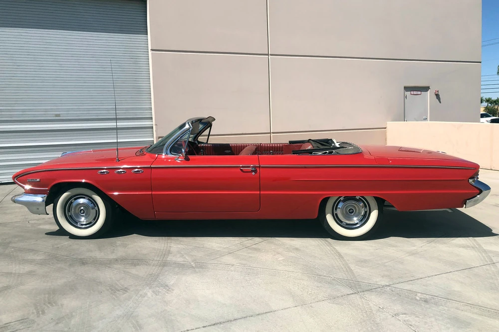 1961 Buick Invicta - Image 5 of 5