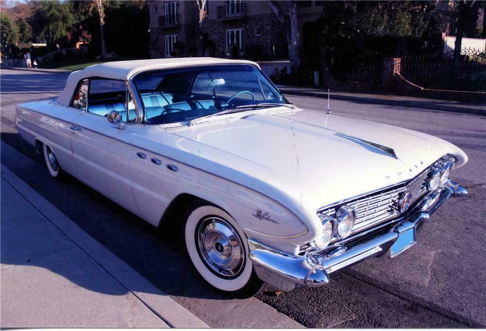 1961 Buick LeSabre - Image 2 of 3