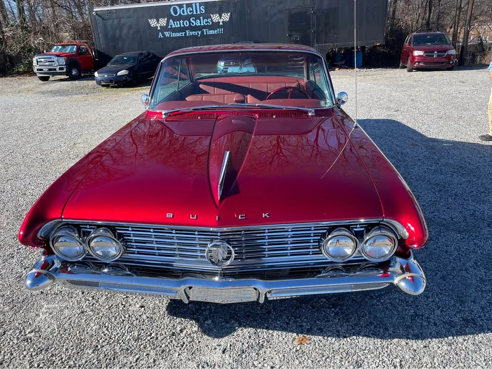 1961 Buick Electra - Image 2 of 8