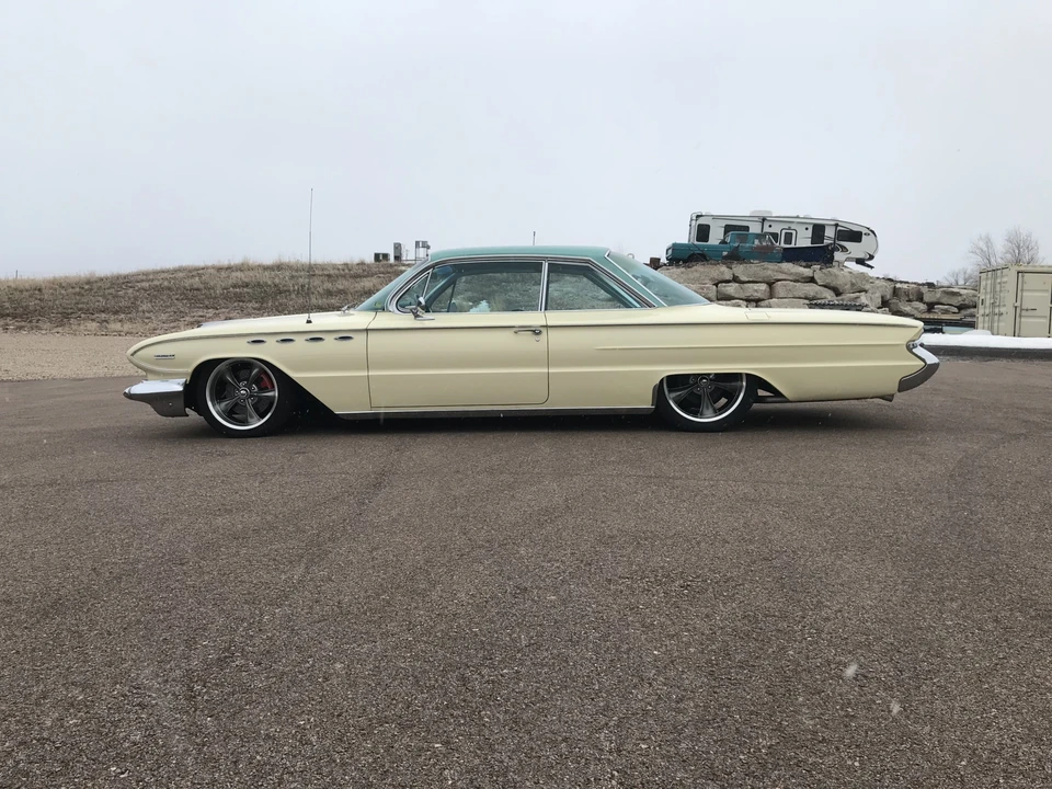 1961 Buick Electra - Image 6 of 31