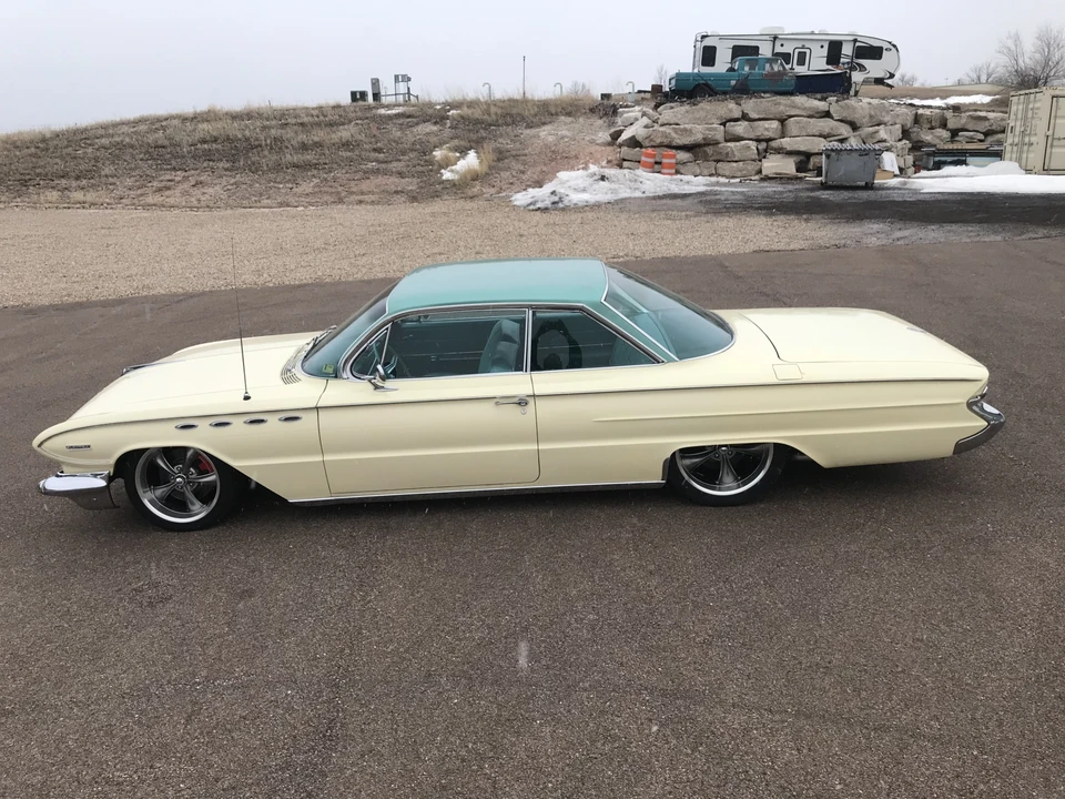 1961 Buick Electra - Image 7 of 31
