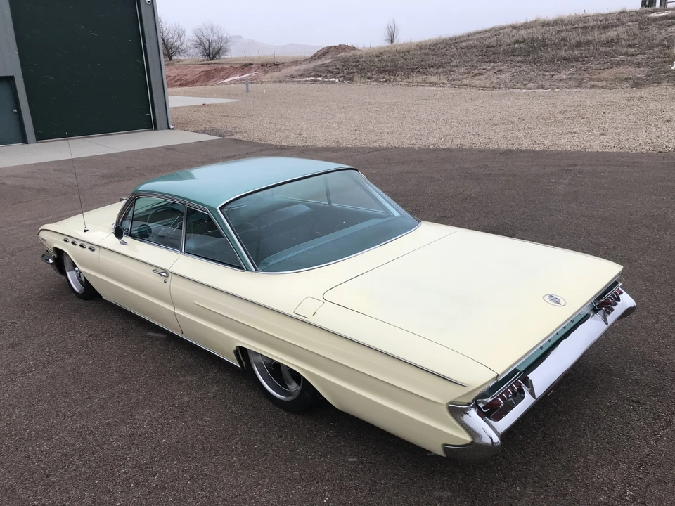 1961 Buick Electra - Image 8 of 31