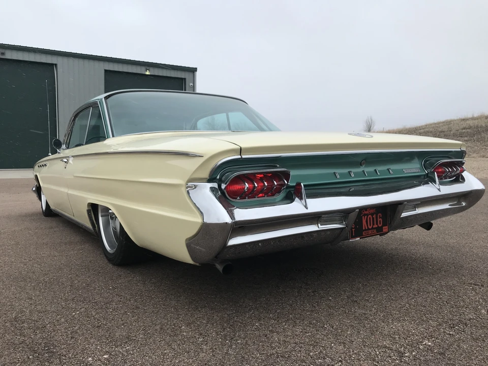 1961 Buick Electra - Image 10 of 31