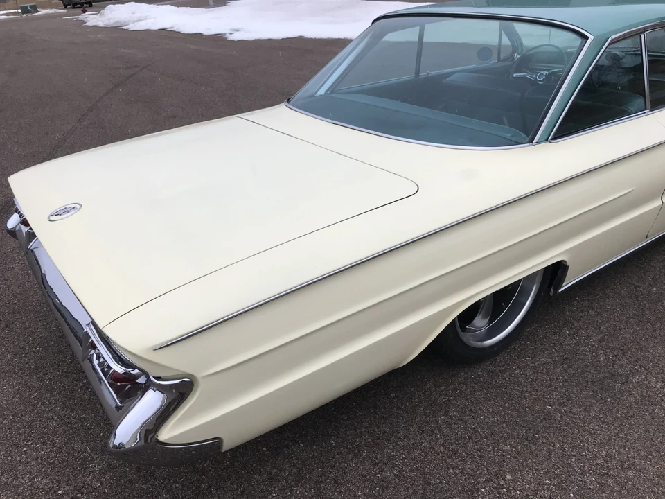 1961 Buick Electra - Image 14 of 31