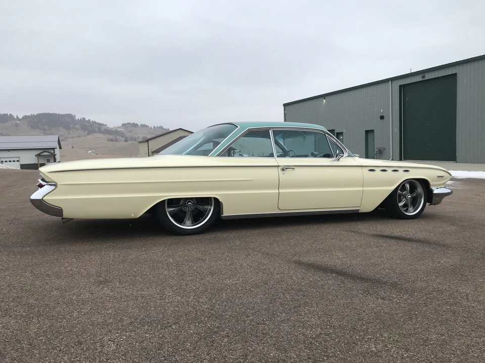 1961 Buick Electra - Image 15 of 31