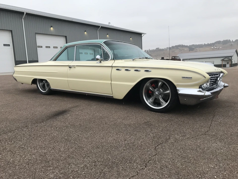 1961 Buick Electra - Image 16 of 31