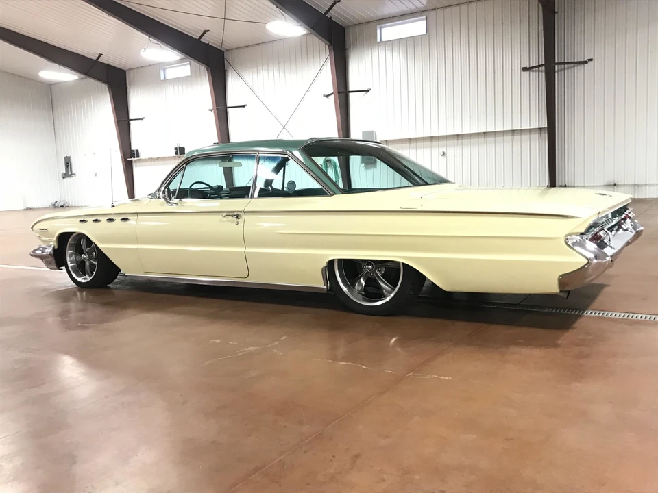 1961 Buick Electra - Image 23 of 31