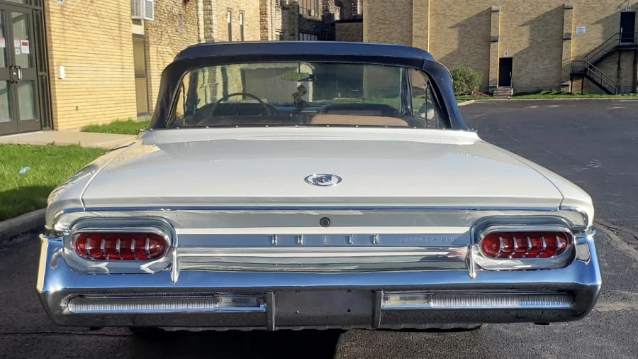 1961 Buick Electra - Image 11 of 14